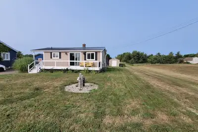 Image de Coastal Charm in Caissie Cape Beach Community