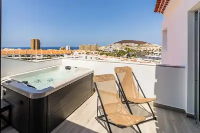 Image de La Casa de Playa - Penthouse with jacuzzi and ocean view