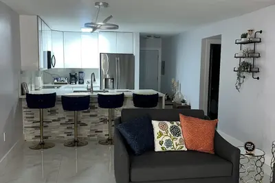 Image de Near Airport king size bed parking