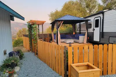 Image de Charming Ahwahnee Cottage — Oak-Studded Views, Yosemite at Your Doorstep