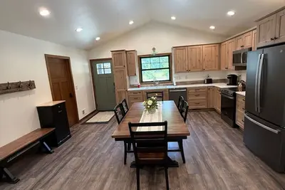 Image de Gorgeous 3-bedroom cottage near the Menominee River