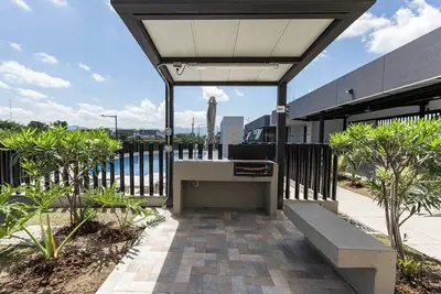 Image de Endless Hot Water • A/C • Long-Term Stay • Pool, Free Breakfast/Bbq • By Airport