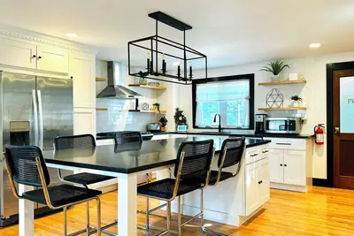 Image de Chef’s Kitchen & Huge Patio - 2br 2ba - Near Nyc Ewr Seton Hall University