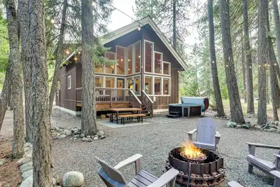 Image de Hot Tub & Game Room: Ronald Retreat 2 Mi to Lake!