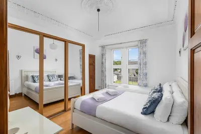 Image de Beach Walk Apartment - 2 bed by the beach