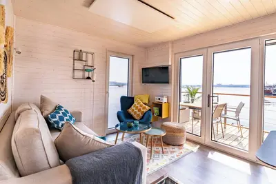 Image de Vacations on a houseboat - pure relaxation for water and landlubbers alike!