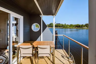 Image de Vacations on a houseboat - pure relaxation for water and landlubbers alike!