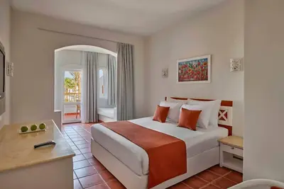 Image de Red Sea All-Inclusive Resort | 4 Family Rooms, Pools, Private Beach & Dining