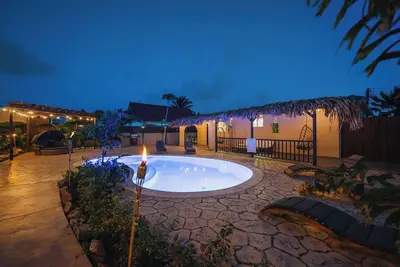 Image de Sol Vista Estate - Private Poolside Oasis by Lucha