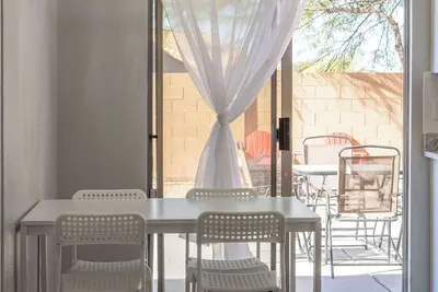 Image de Southside Tucson Home | Pet-Friendly & Spacious