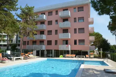 Image de Appartement spacieux avec balcon - Beahost