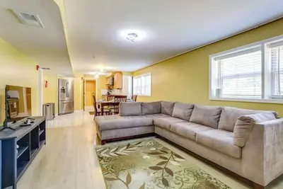 Image de Beautiful two bedroom apartment in the extremely quiet and private neighborhood