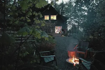 Image de Log Cabin with Sauna | Central Island Getaway