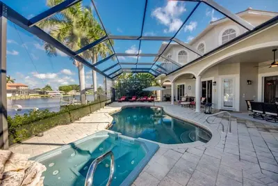 Image de Happy Cape 24 – a spacious 3-bedroom villa in Cape Coral, ideal for families or couples.