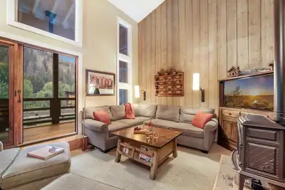 Image de Abode at Warm Springs Ranch Creekside | Luxury Ketchum Vacation Rental