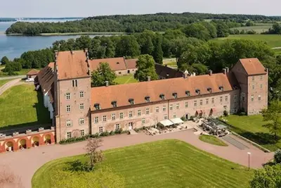 Image de Modern 1-Bedroom Apartment for 6 Near Kristianstad