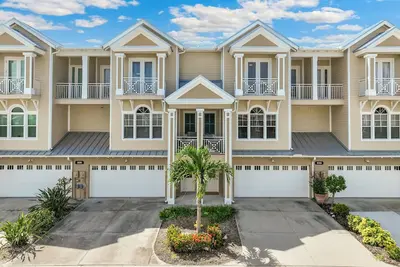 Beautiful Boca Grande Townhouse