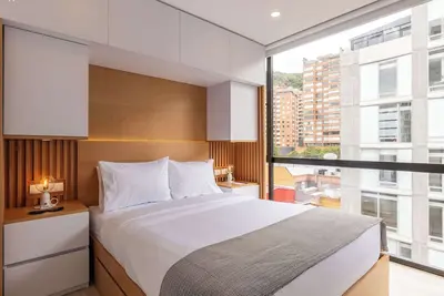 Image de w* | Lovely 2br in the heart of Santa Barbara