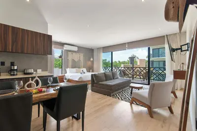 Image de Cozy Apartment | Pools, Rooftop & Balcony | Casago