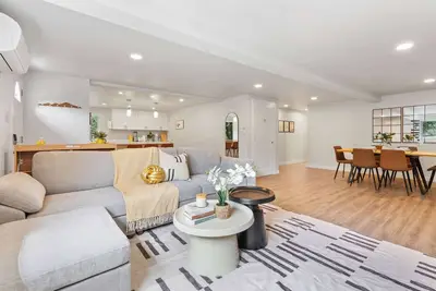 Image de Bellevue 3br Retreat, Walk to Trails & Near Lake