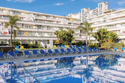 Image de Kitchenette Rooms in Beach Paradise: Serene Seaside Haven in Praia da Oura!