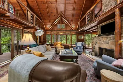 Image de Historic Steiner Log Cabin with Bbq and Hot Tub