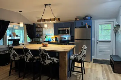 Image de Linkys cabin on Shellcamp lake in Gilmanton, perfect getaway!