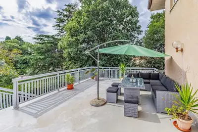 Image de Appartement confortable de 2 chambres à Banjole