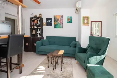 Image de Appartement acceptant les animaux de compagnie à Omis avec Wi-Fi