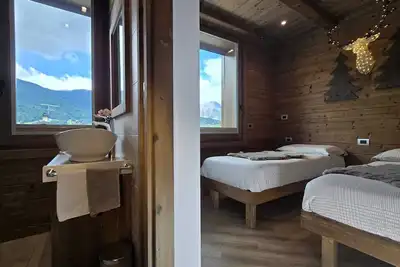 Image de Exclusive rustic chic chalet with large furnished rooftop garden