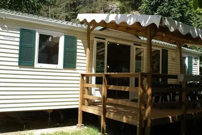 Image de Mobil-home pour 6 pers. avec Terrasse à Meyrueis
