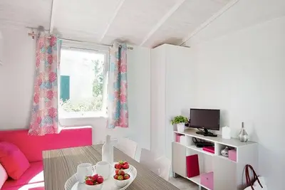 Image de Mobil home avec terrasse, 2 chambres, cuisine équipée