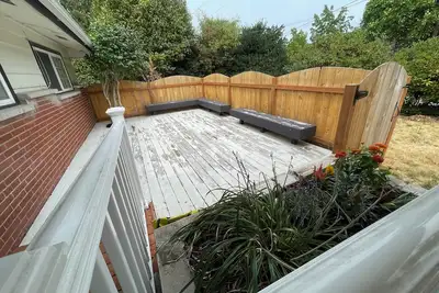 Image de Charming villa with Ac in Renton - perfect for large groups