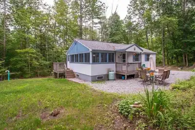 Image de Cozy cottage with Ac in charming Alton Nh. Near Lake and plenty of attractions.