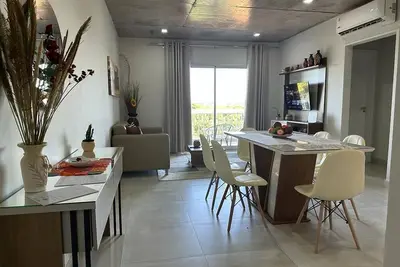 Image de Modern 2br Near Airport + Pool + Free Parking  5-Star Reviews