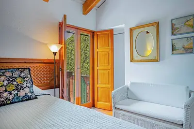 Image de Villa Cleotilde #2, El Solar Apartments, excellent location in Antigua