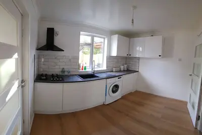 Image de Cosy Family home with (Spa, hottub, Jacuzzi), 5 mins from Luton-Airport