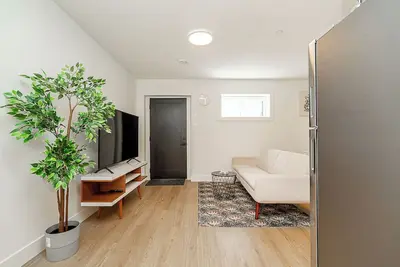 Image de Cozy & Spacious 2br Guest Suite, Near Vancouver
