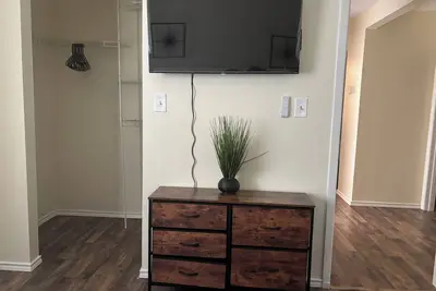 Image de Modern 3br Retreat on 1 Acre Smart TVs Coffee & Tea Bar WiFi