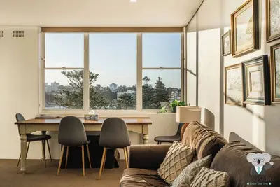 Image de KozyGuru | Manly | Steps from the Coastal Bliss