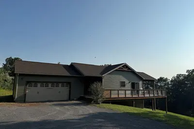 Image de Spacious Seneca Lake Retreat in the Heart of the Finger Lakes!