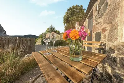 Image de 2 chambres à coucher à Aboyne