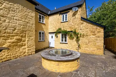 Image de Bailey Glace Farmhouse