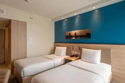 Image de Discover Berlin from a Stylish Stay | 3 City View Rooms w/ Two Twin Beds