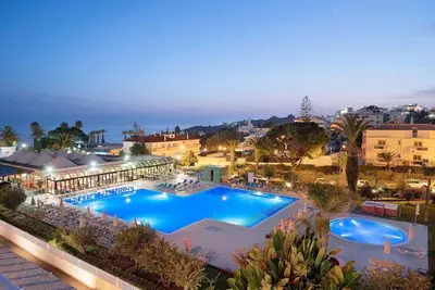 Image de 1br Apartment in Praia da Oura! Easy Direct Beach Access | 4 Units