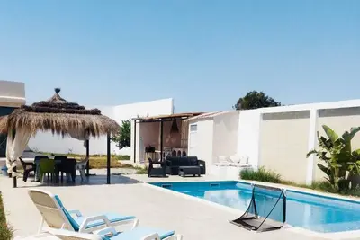 Image de Villa piscine sans vis à vis