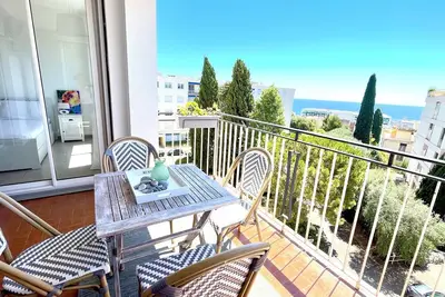Image de Charming 1-bedroom flat Water View in lovely Nice, France. 5n from the Beach.