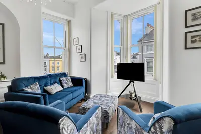 Image de 2 Bed - Hoe Heights by Smart Welcomes