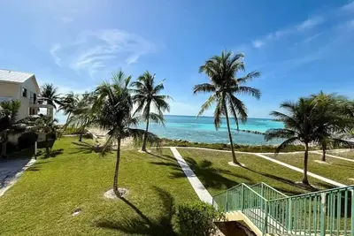 Image de Freeport Luxury Oceanfront Home w/Community Pool