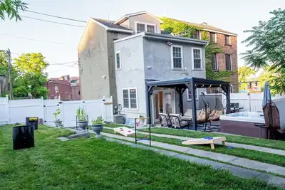 Image de Spacious 4-bedroom house with plenty of amenities in Downtown Albany